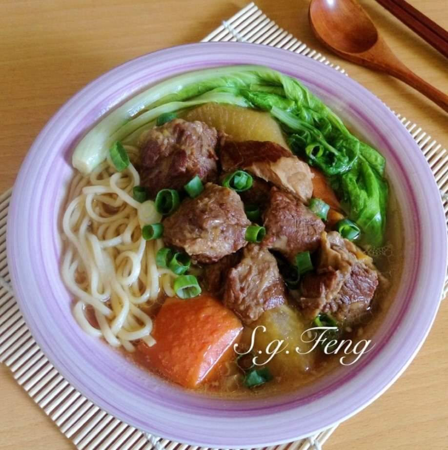 69. Spareribs noodles